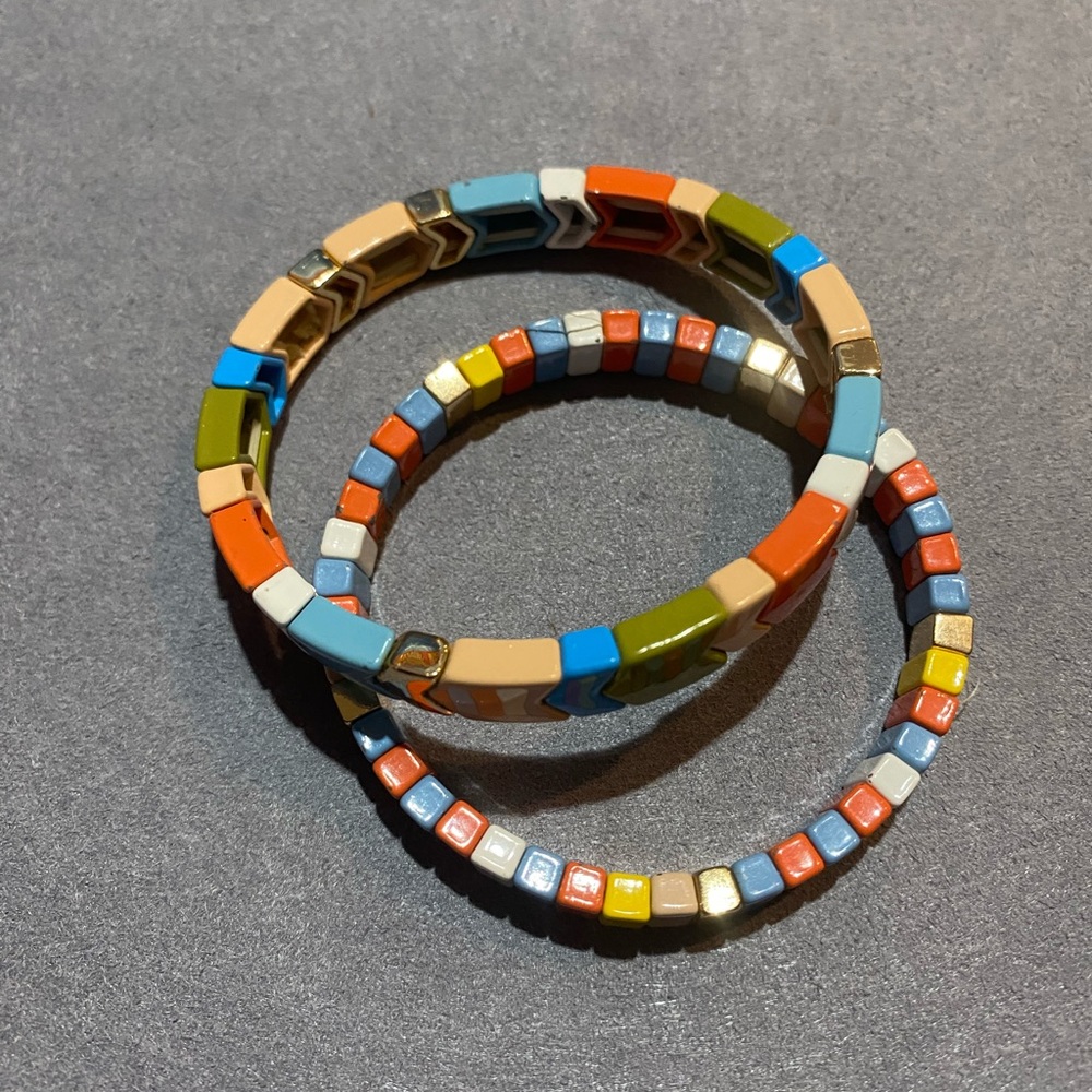 Bracelet that stretch